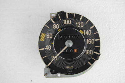 Rundinstrument km/h-Tacho 180km/h für /8 W115 Benziner