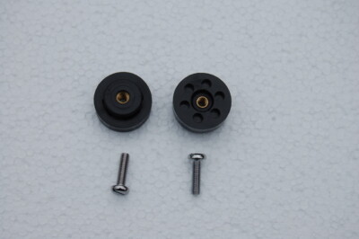 W115 und W123 Kennzeichenhalter Paar für vorne A1168100614 neu