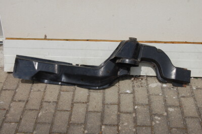 W123 NOS Längsträger links Art.Nr. A1236100110 angeschnittenes Originalteil gebraucht