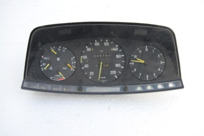 W123 Kombiinstrument Art.Nr.: A1235420257 200km/h-Tacho gebraucht km-Stand: 208799