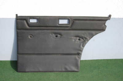 Türverkleidung hinten rechts schwarz für W115/8 Serie 2